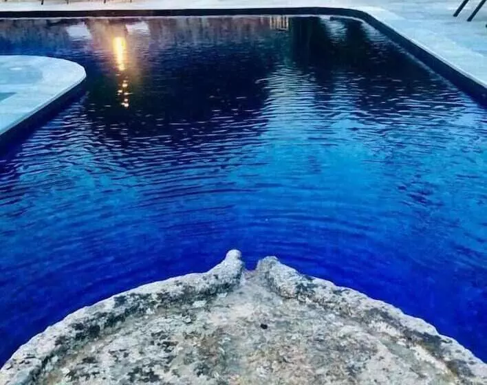 هتل Hôtel Casa Rossa & Spa