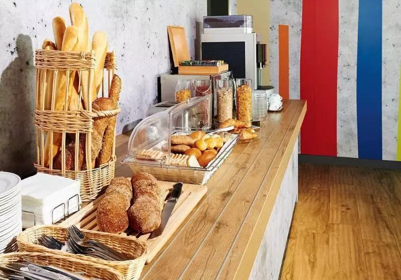 هتل Ibis Budget Zurich City West