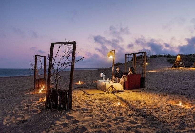 בית מלון כפרי Jetwing Jungle Lodge