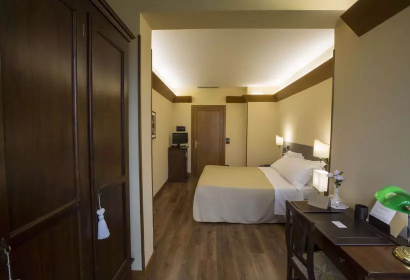 هتل Locanda I Grifi