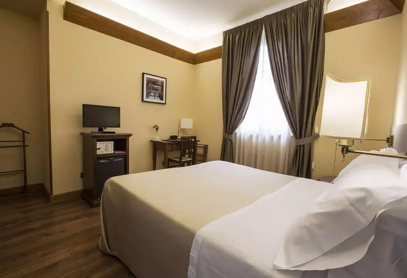 هتل Locanda I Grifi