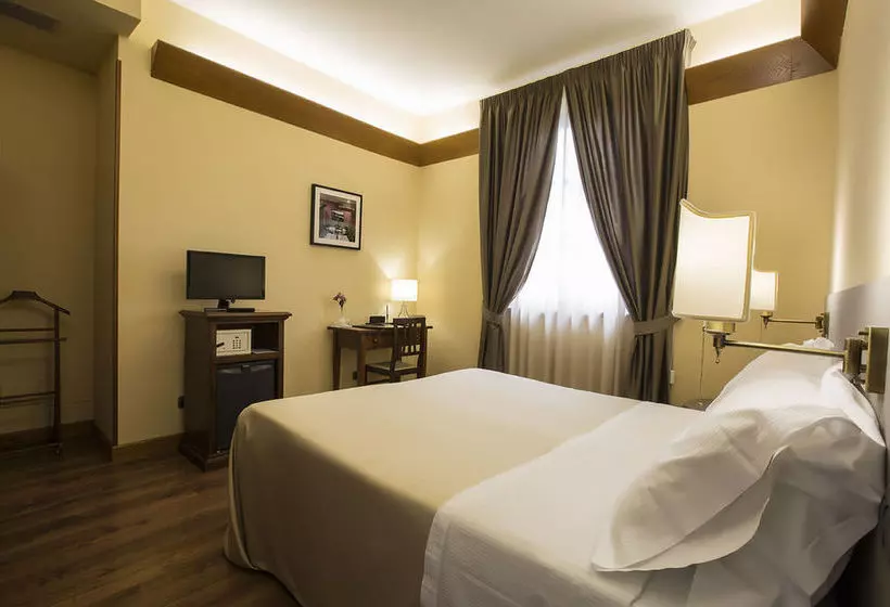 هتل Locanda I Grifi