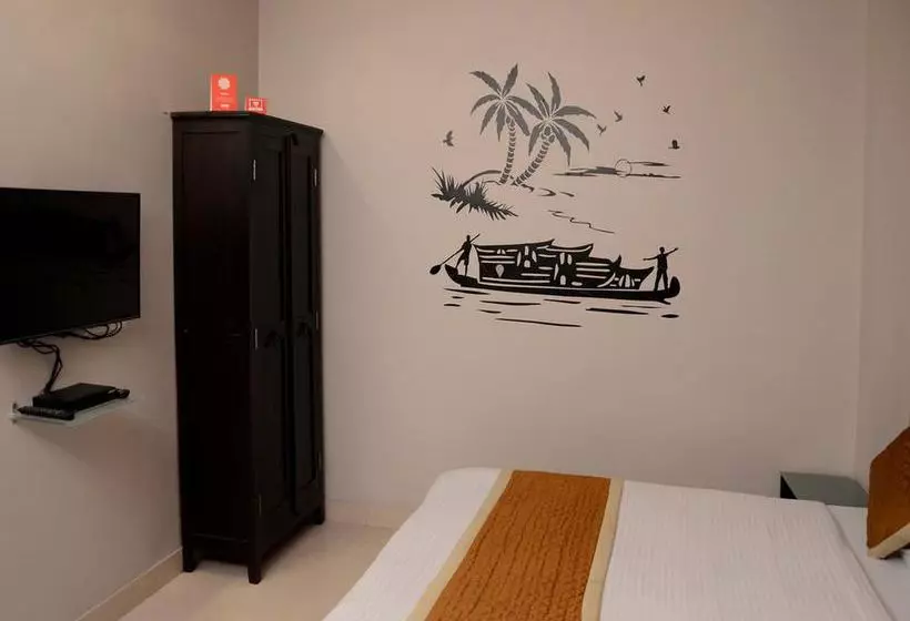 ホテル Travelers Lodge