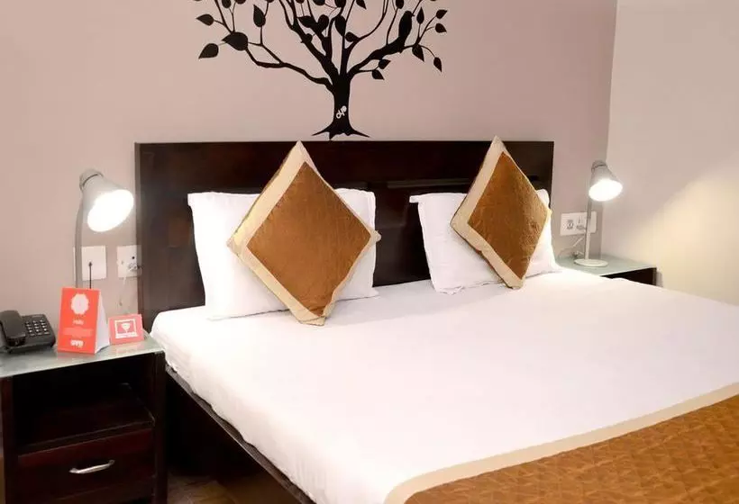 ホテル Travelers Lodge