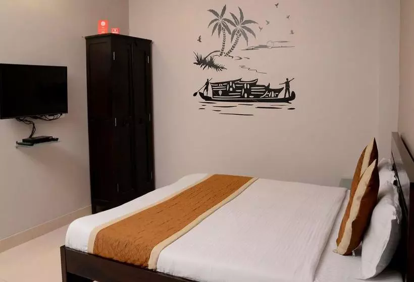 ホテル Travelers Lodge