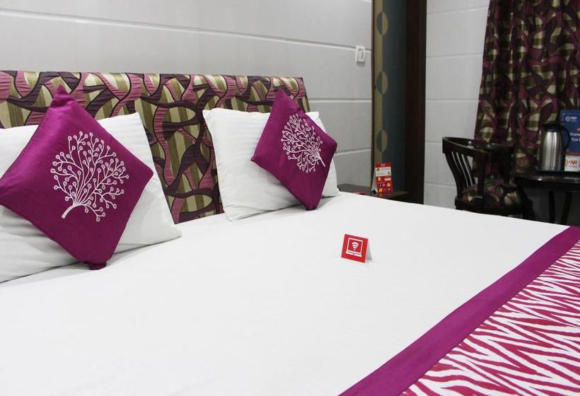 هتل Oyorooms Hazratnizamuddin Railwaystation