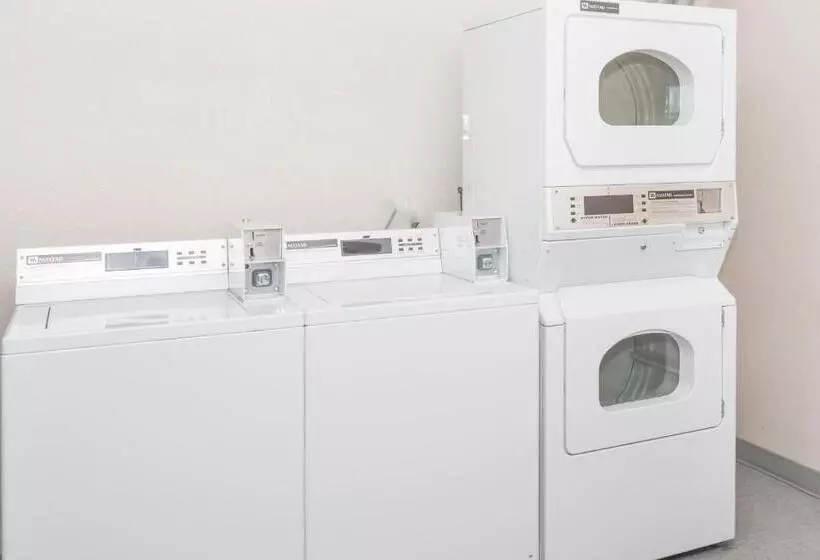 Hotel Silverstone Inn & Suites Spokane Valley