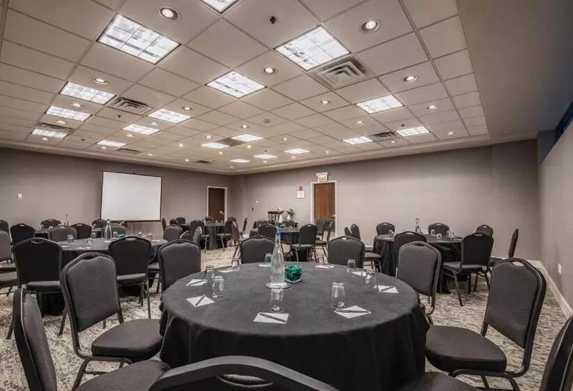 酒店 Springhill Suites Chicago Downtown/river North