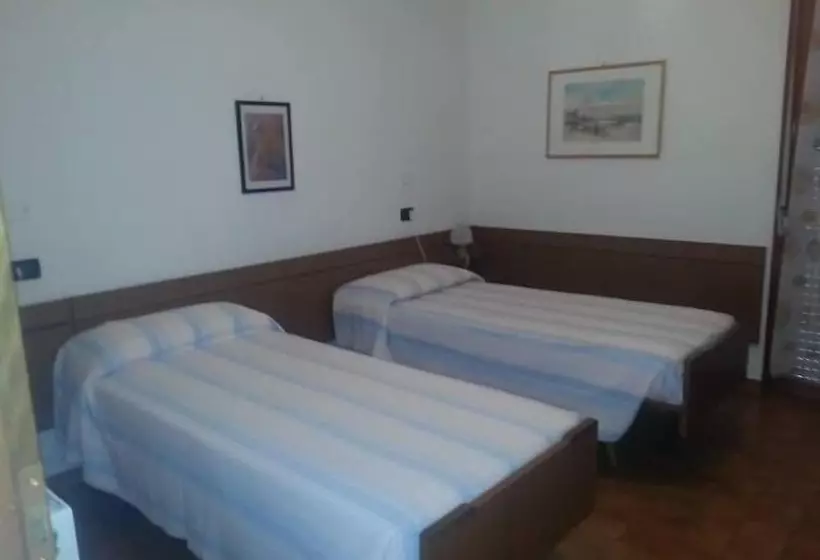 호텔 Villa Delle Fonti