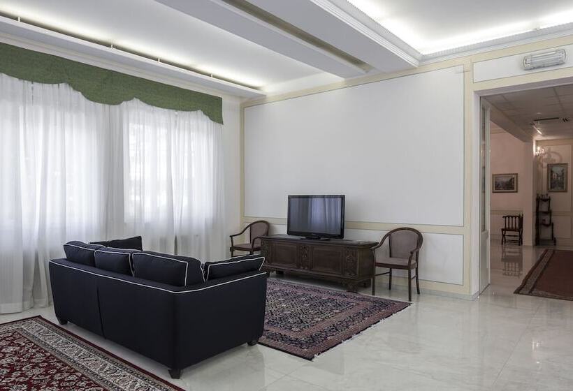 فندق Villa Delle Fonti