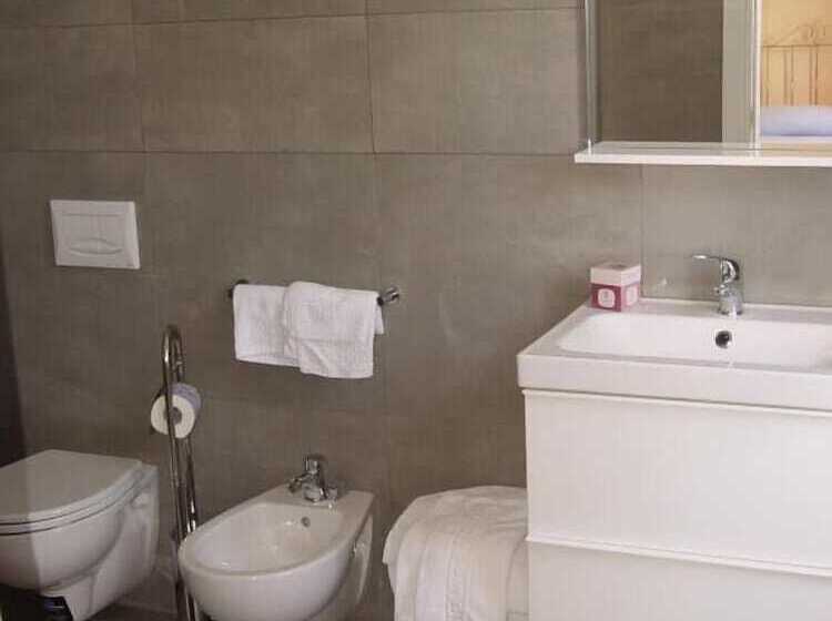 فندق Villa Delle Fonti