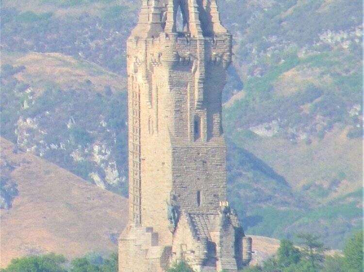 Пансион Victoria Square & The Orangery