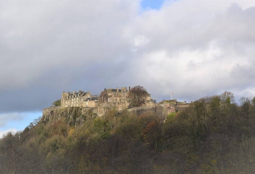 Пансион Victoria Square & The Orangery