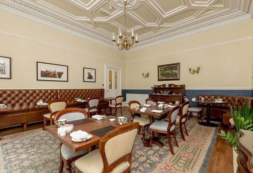 Пансион Victoria Square & The Orangery