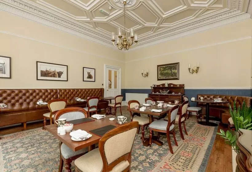 Pensione Victoria Square & The Orangery