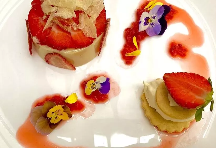 Pensione Victoria Square & The Orangery