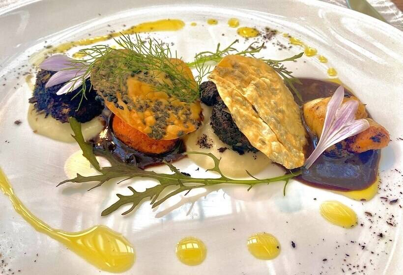 Пансион Victoria Square & The Orangery