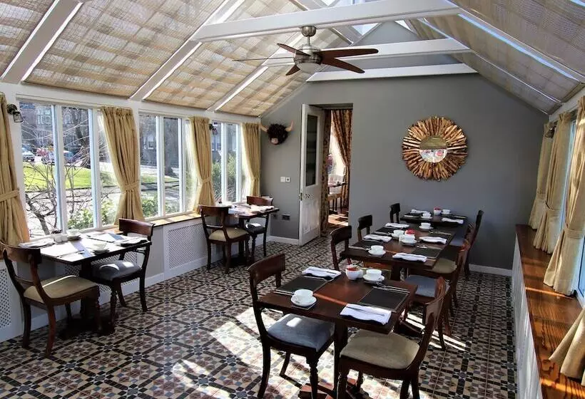 Pensione Victoria Square & The Orangery