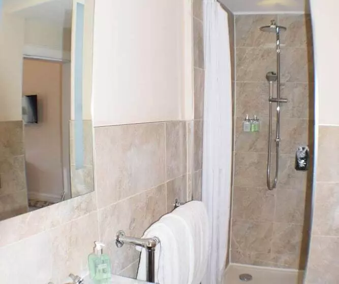 Pensione Victoria Square & The Orangery