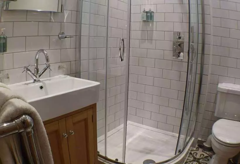 Pensione Victoria Square & The Orangery