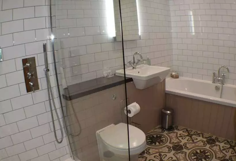 Pensione Victoria Square & The Orangery