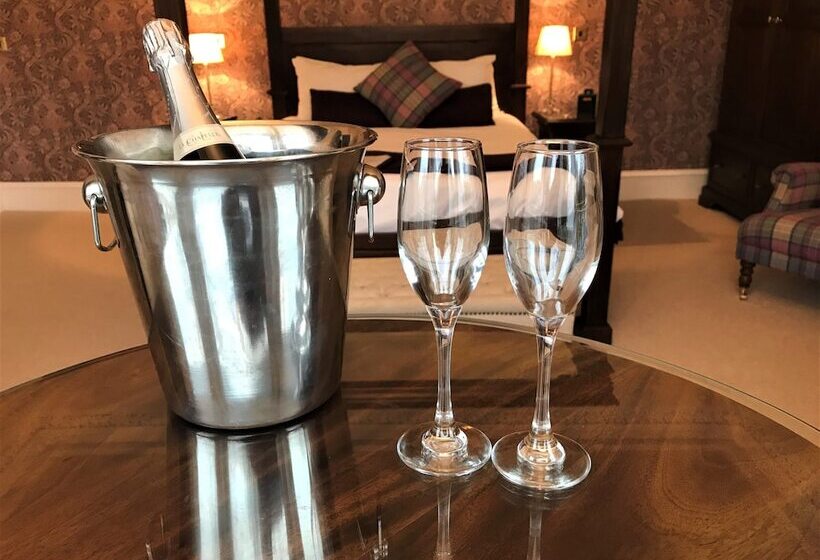 Пансион Victoria Square & The Orangery