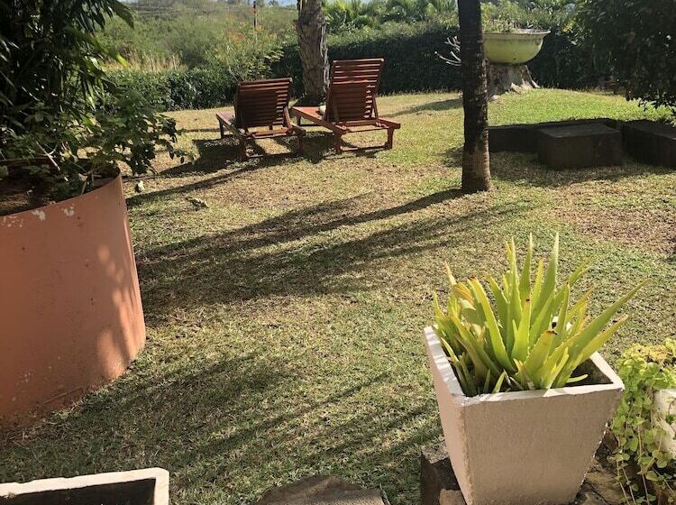 تختخواب و صبحانه Bellevue Tamarin