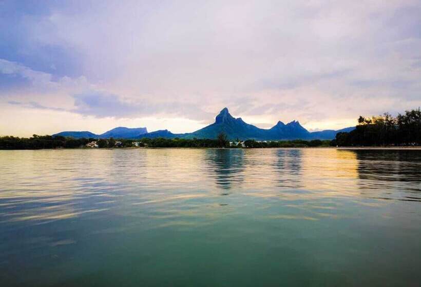 تختخواب و صبحانه Bellevue Tamarin