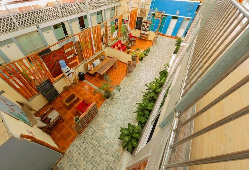 مسافرخانه Libelula