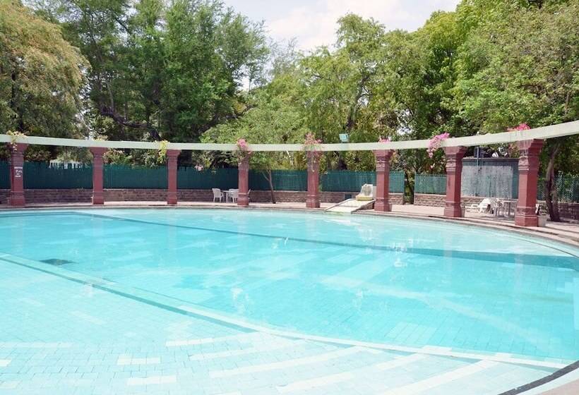 酒店 Nilambag Palace