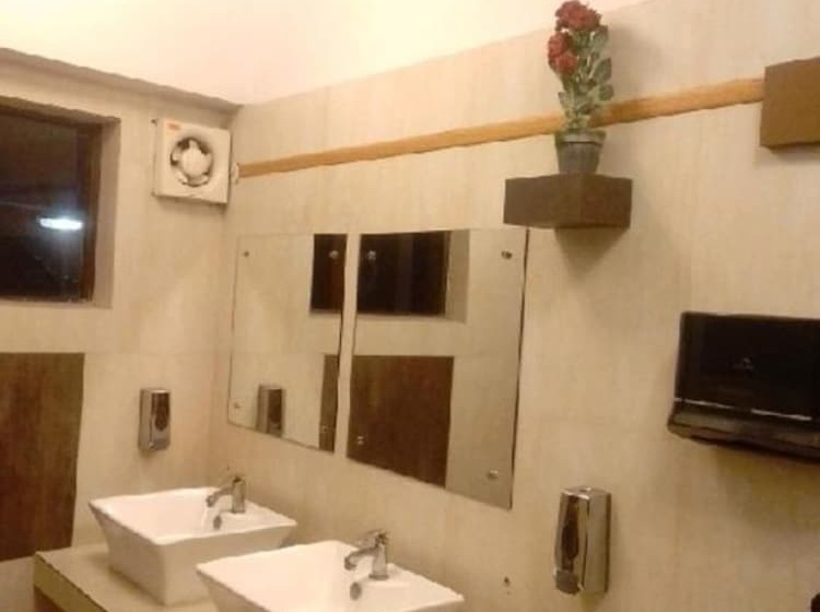 The Kei Inn & Suites Hotel Near Salt Lake