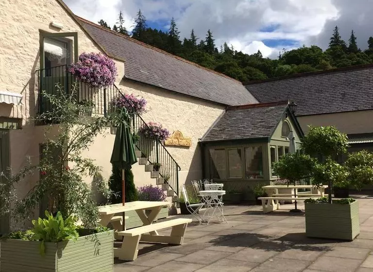 Bed and Breakfast Dava School House