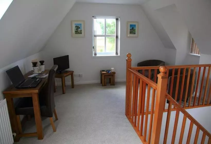 Bed and Breakfast Dava School House