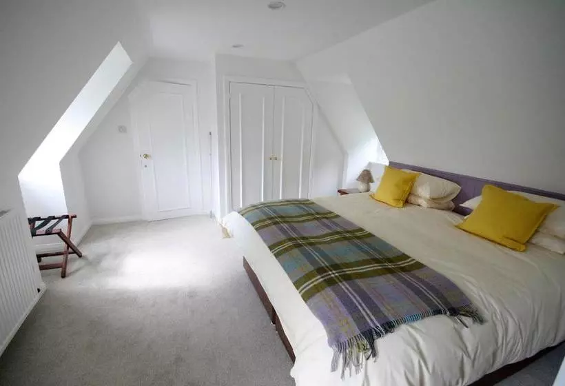 Bed and Breakfast Dava School House