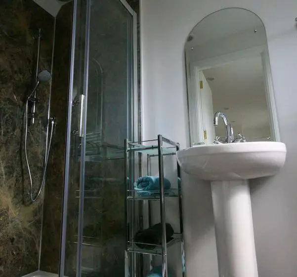 Bed and Breakfast Dava School House