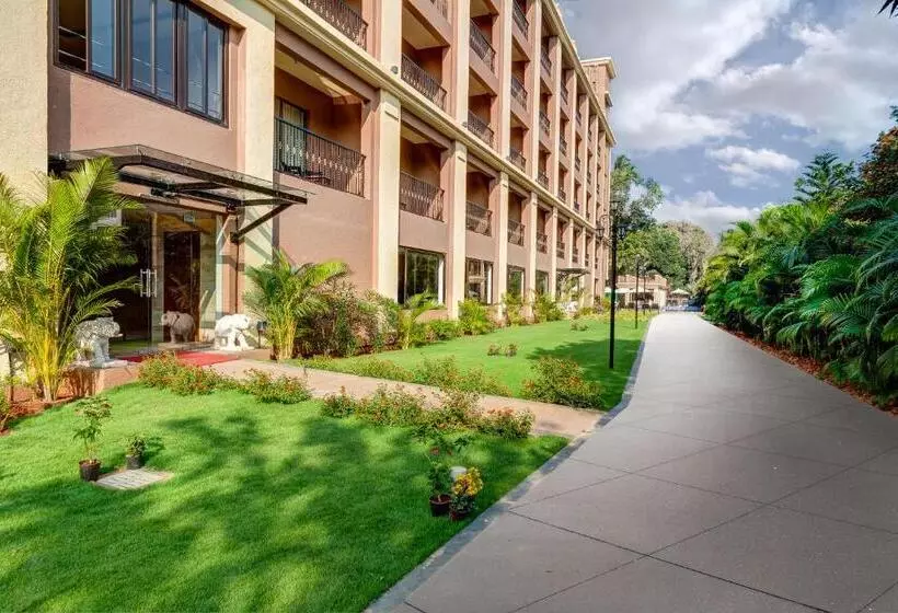 Seashell Suites And Villas