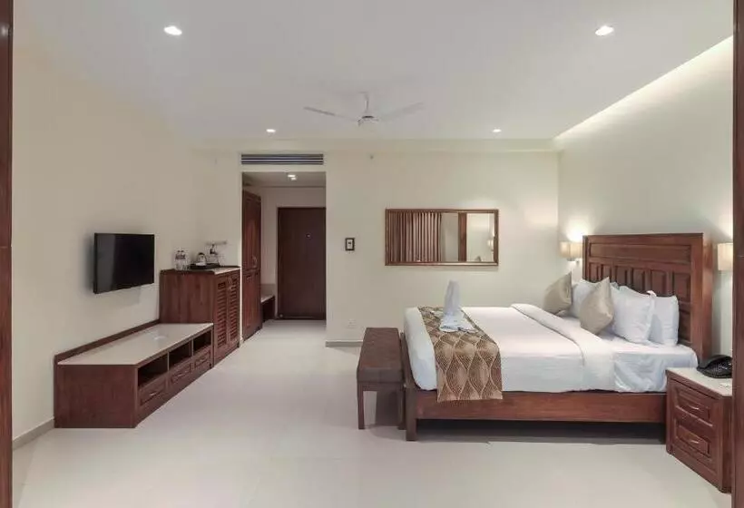 Seashell Suites And Villas