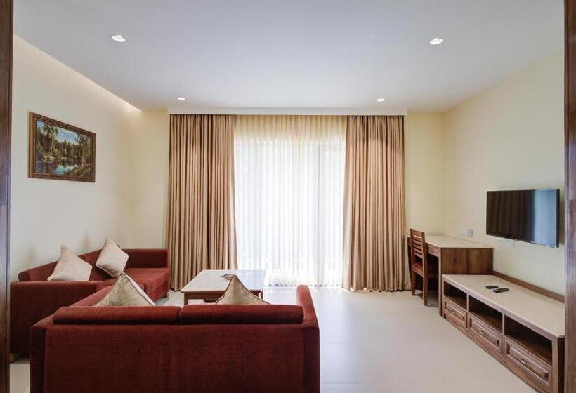 Seashell Suites And Villas