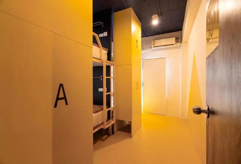 Hostel Fulfill Phuket Sha