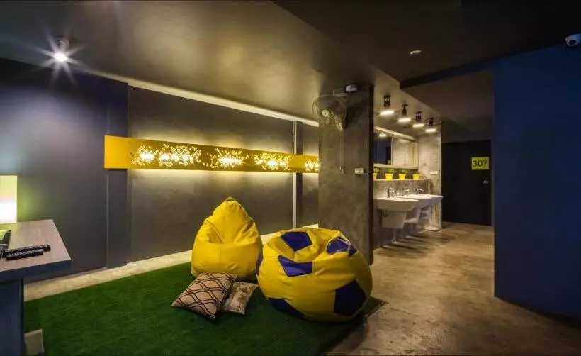 Hostel Fulfill Phuket Sha