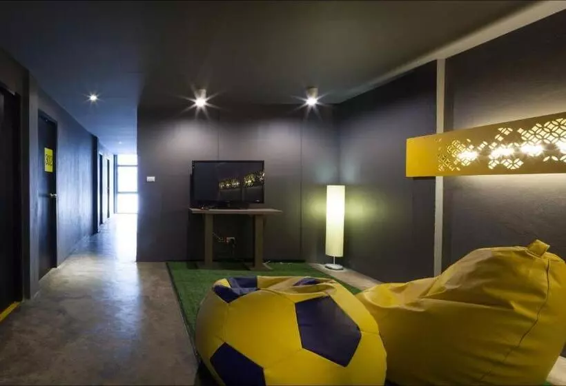 Hostel Fulfill Phuket Sha