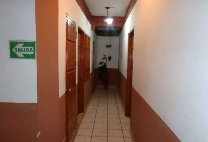 فندق Alpamayo Center