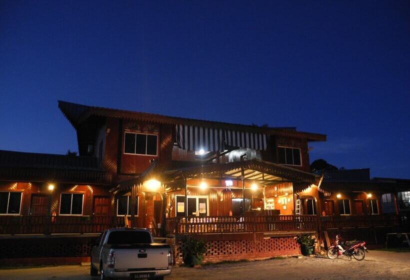 Отель Arung Hayat Semporna Resort