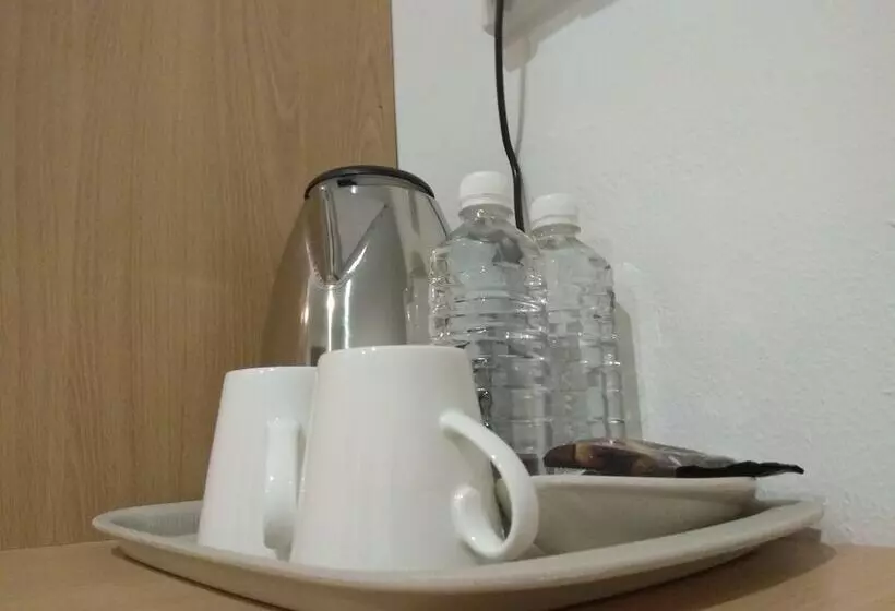 호텔 Arung Hayat Semporna Resort