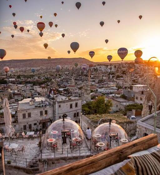 هتل Charming Cave