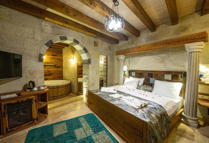 هتل Charming Cave