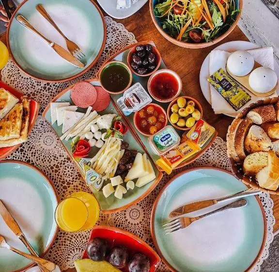 בית מלון כפרי Charming Cave