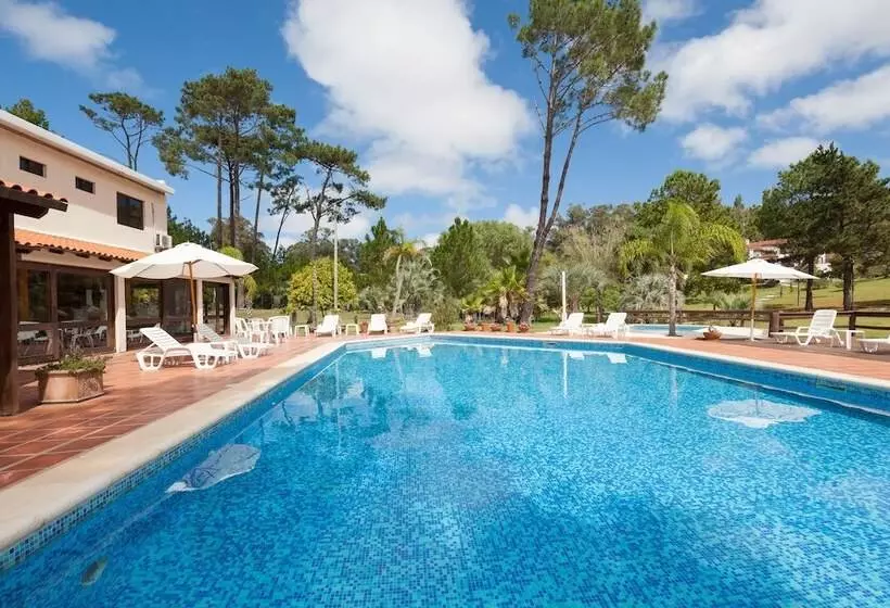 בית מלון כפרי Costa Brava Resort