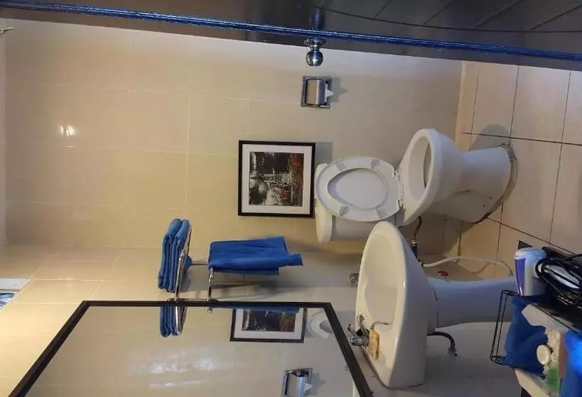 هتل Crystal Hill R