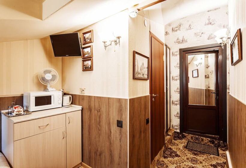 Отель Dom Romanovykh Mini